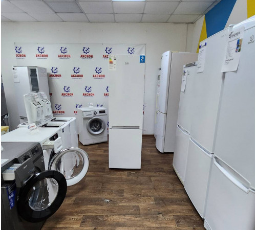 Холодильник Beko RCNK 310KC0 W