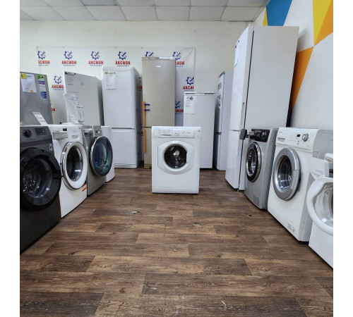 Стиральная машина Hotpoint-Ariston ARUSL 105