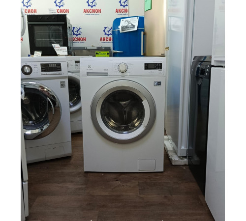 Стиральная машина с сушкой Electrolux EWW 51476 WD Стиральная машина с сушкой Electrolux EWW 51476 WD