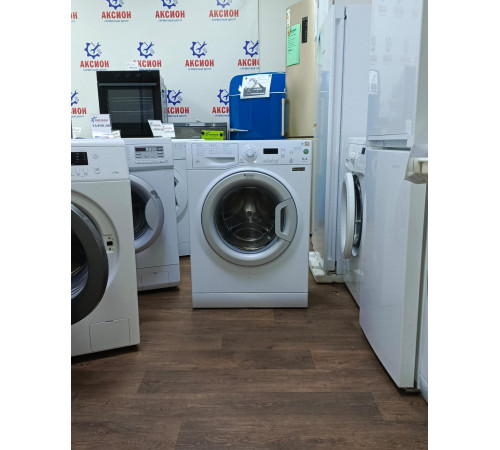 Стиральная машина Hotpoint Ariston MVSC 6105 Стиральная машина Hotpoint Ariston MVSC 6105