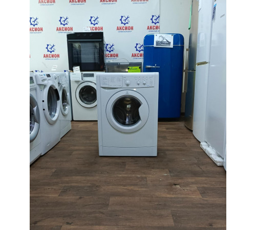 Стиральная машина Indesit IWSC 5085 Стиральная машина Indesit IWSC 5085