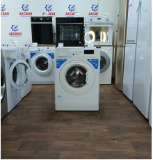 Стиральная машина узкая Indesit BWSE 61051 WWV RU