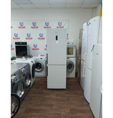 Холодильник Hotpoint HF5180 W