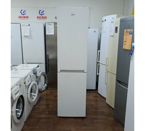 Холодильник Beko RCSK335M20W